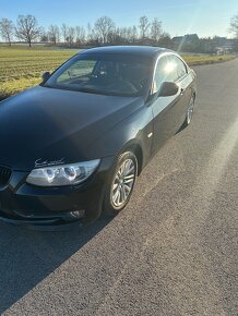 BMW E92 320 D manuál - 5