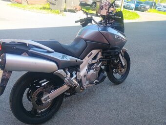 Suzuki DL1000 V-Strom - 5