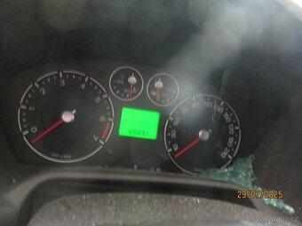 Ford Fusion 1.4 i R.V. 2008 - 5