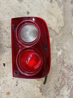 Zadní světla + mřížky Land Rover Freelander 1 - 5