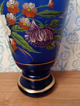 Modrá skleněná váza květinová - 5