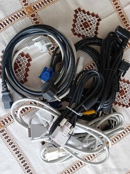Různé kabely, DVI,VGA,audio,síťové,rozbočky audio - 5