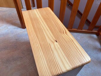 Dřevěná komoda - 5