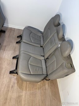 /// Interiér-sedačky Mercedes Benz W211 combi /// - 5