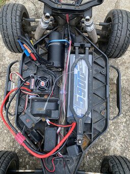Traxxas slash 4x4 - 5