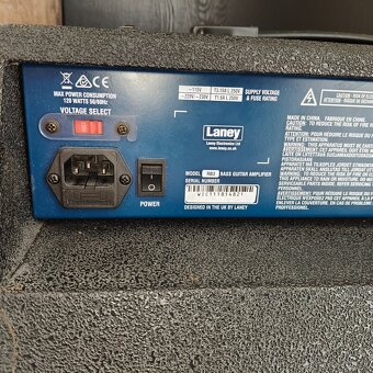 Laney RB3 - Baskytarové kombo, tranzistorové 65W - 5