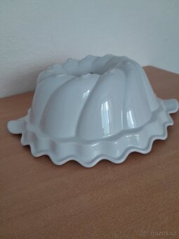 Bábovka - český porcelán - 5