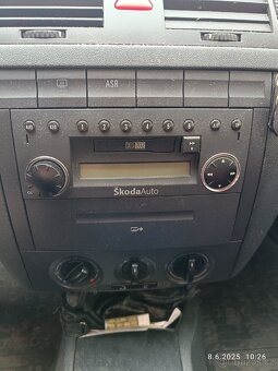 Škoda fabia. - 5