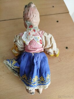 Panenka velmi stará, hadrová, krojička - 5