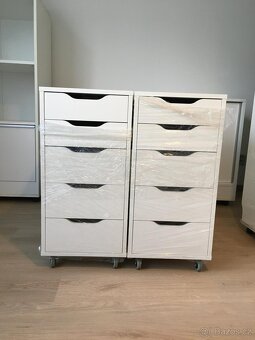 Pracovní stůl do kanceláře, pracovny nebo studentského pokoj - 5