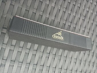 Brousek GERBER USA, Legendary Blades diamond, . PC 800 Kč - 5
