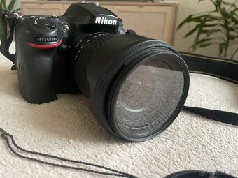 NIKON D2700 a příslušenství - 5