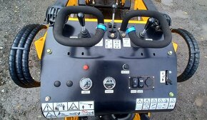 Mini nakladač pásový BG323T - 5