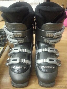 Prodam dámské lyže Atomic a lyžařské boty Nordica - 5
