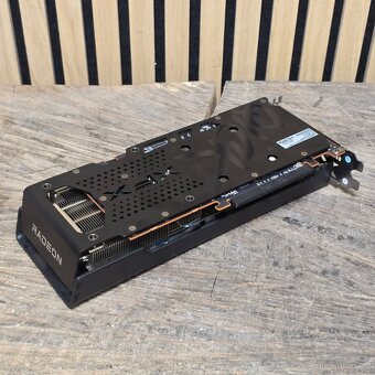 XFX AMD Radeon RX 6600XT Speedster QICK 308 8GB - 5