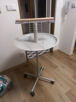 Stojan pro papoušky jako nový. - 5