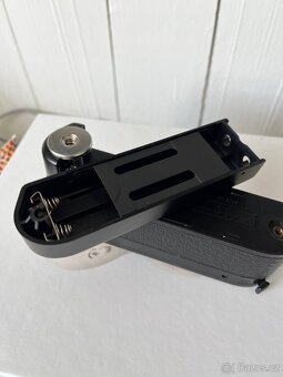 Leica M (14402) Motor Winder - 5