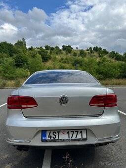 VW Passat B7 - 5