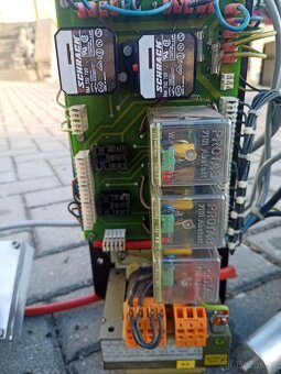 Motor vakuovačky MULTIVAC C 100 s vývěvou a elektronikou - 5