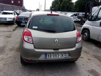 Renault Clio III 1,5 dci - 5