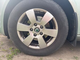 Prodám Škoda octavia 2 1.6 TDI 77 kw - 5