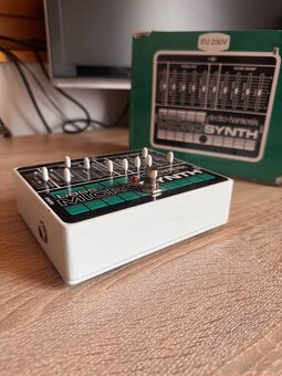 Electro Harmonix Bass Micro Synth Baskytarový efekt - 5