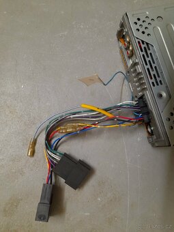Sony CDX - GT20 - 5