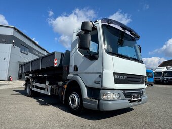 DAF LF 45.220, 11,99T, ROK 2012, NOVÝ NOSIČ CHARVÁT CTS 08 - 5