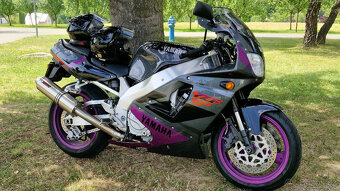LEGENDÁRNÍ YAMAHA YZF 750r - 5