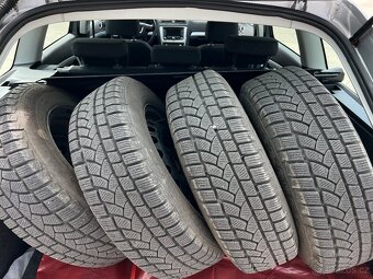 Octavia 2.0 tdi 103kw DSG 2010 327 T.km - 5