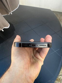 iPhone 14 Pro (128 GB) - Vesmírná černá - 5