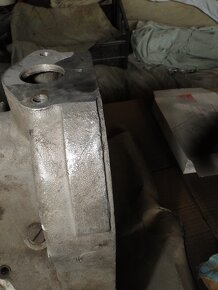Nový blok motora Tatra 603-1 F - 5
