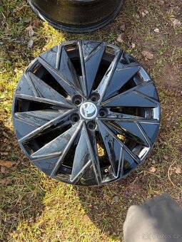 Alu Scala Kamiq r17 propus - 5