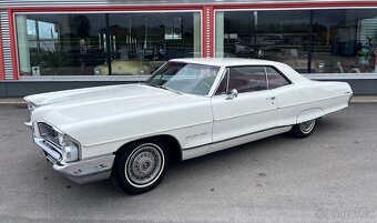 1965 Pontiac Grand Prix - 5