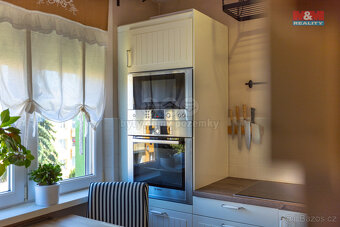 Prodej bytu 4+1, 73 m², Postoloprty, ul. Třebízského náměstí - 5