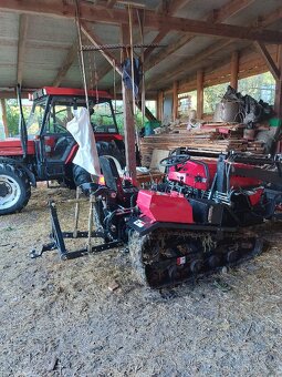 Nový multifunkční pásový traktor - 5