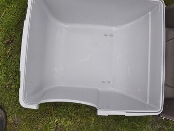 Kočičí záchod - 5