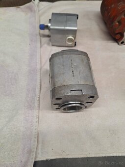 Hydraulická čerpadla, rozvádeče - 5