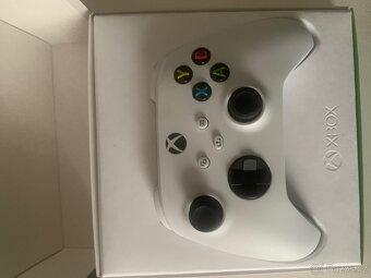 Xbox series S + ovladač fialový + 1tb ssd extension card - 5