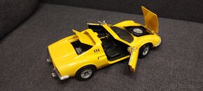 Ferrari DINO 246 GTS 1/18 - 5