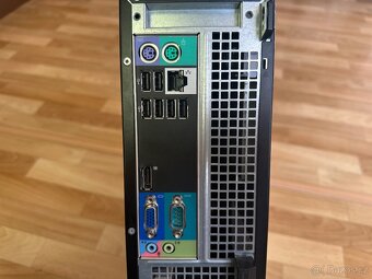 Stolní PC Intel i-3 4x3.3 GHz - 5