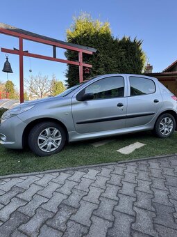 Prodám Peugeot 1.4 HDi, rv. 2009 50kW - 5