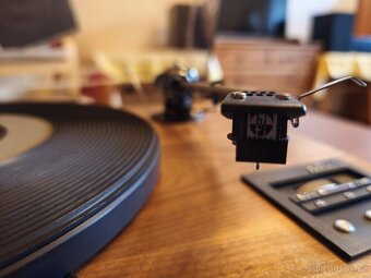 Gramofon Tesla NC 450 Hi-Fi elektronik - 5