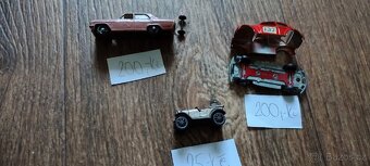 Angličáky a autíčko z kinder vajíčka - 5