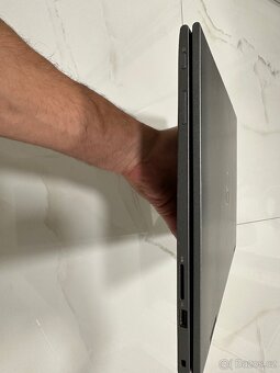 Dell Inspiron 5579 - 5