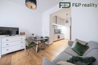 Prodej bytu 1+kk 39 m² Ve vrchu, Praha 8 - Libeň - 5