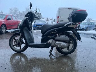 Dily Honda SH 125 i. - 5