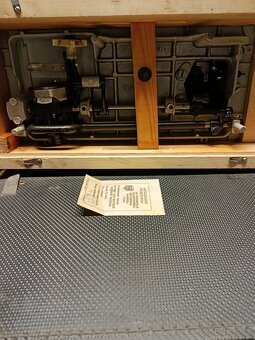 Prodám starší šicí stroj - 5