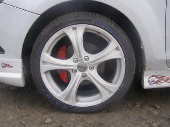 Ford Focus 1.6 - 5