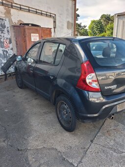 Sandero 1.4i veskere dily - 5